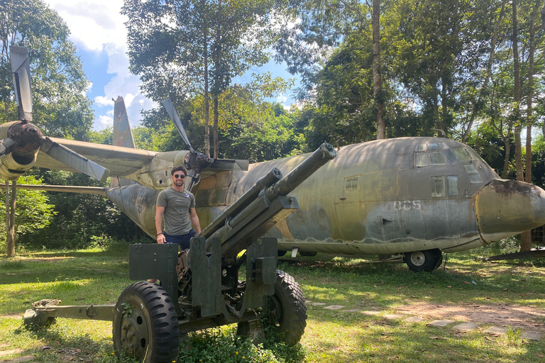 Ho Chi Minh: visita guiada a los túneles de Cu Chi con un veterano de guerraHo Chi Minh: recorrido en grupo pequeño por los túneles de Cu Chi