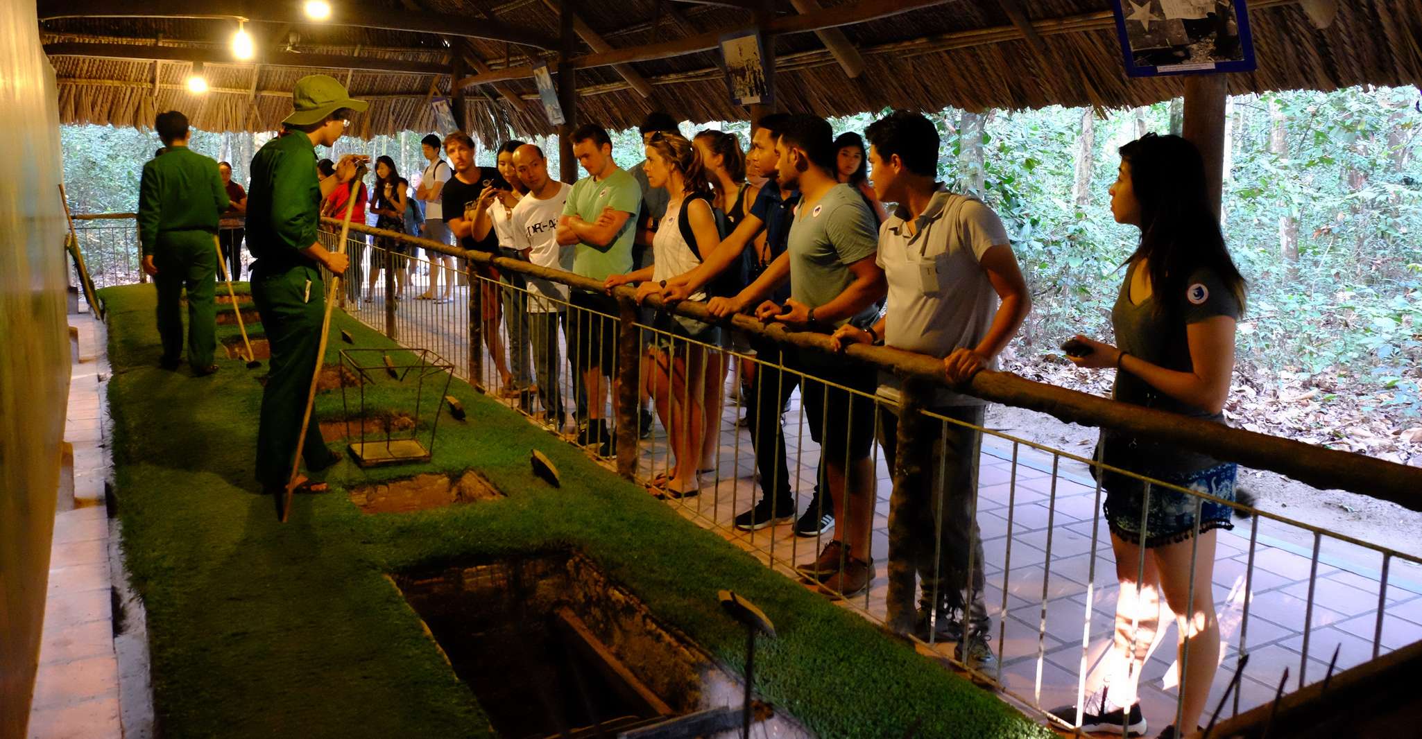 Ho Chi Minh, visite guidée des tunnels de Cu Chi avec un vétéran de guerre - Hizvo