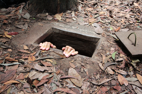 Ho Chi Minh: visite guidée des tunnels de Cu Chi avec un vétéran de la guerreHo Chi Minh: visite en petit groupe des tunnels de Cu Chi