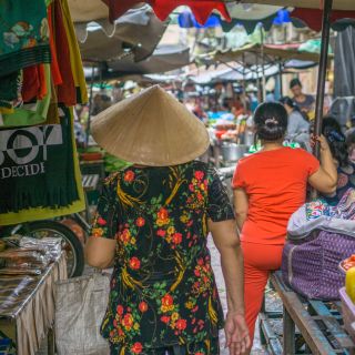 Ho Chi Minh: Local Highlights Morning Tour with Breakfast