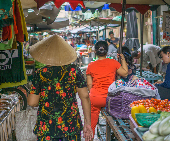 Ho Chi Minh: Local Highlights Morning Tour with Breakfast