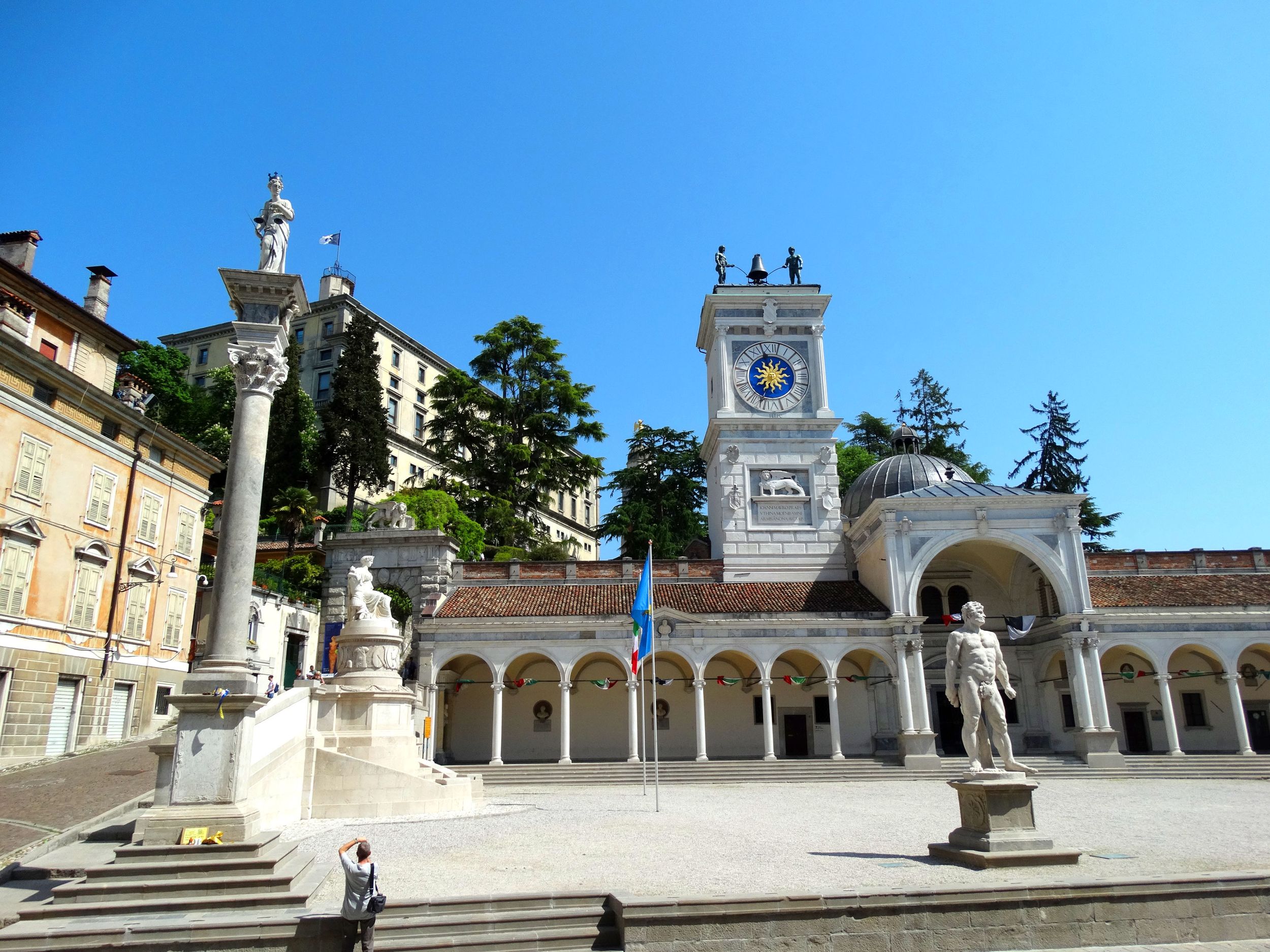 Private Tour in Udine: ein Tor zu den Dolomiten
