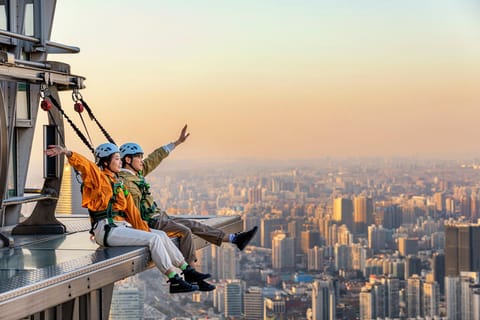 Shanghai: Jin Mao Tower Observation Deck & Sightseeing Bus