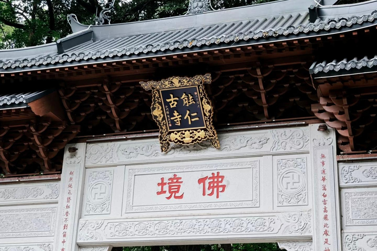 Guangzhou Baiyun Mountain: Skip-the-Line Entry Ticket