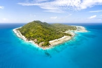 Von Praslin, La Digue Bootsfahrt mit Fahrradverleih - Hizvo