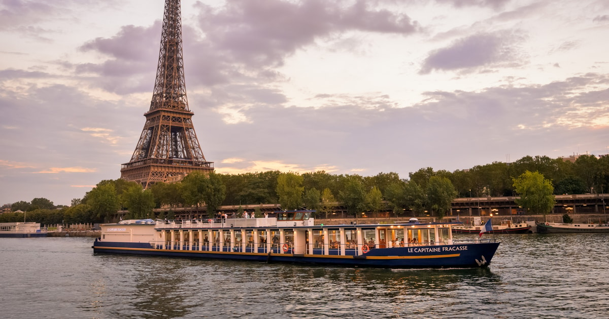 Paris Night City Tour, Seine River Cruise and Dinner at Champs