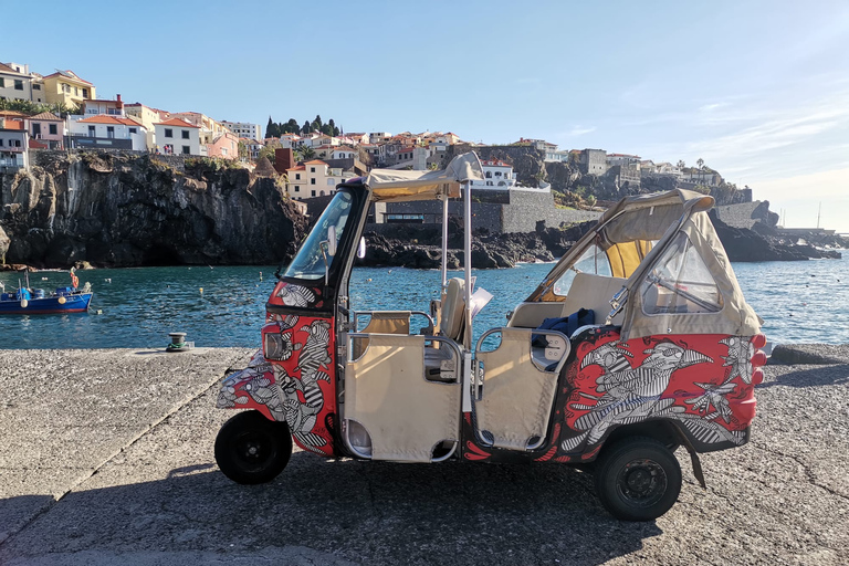 Funchal: Câmara de Lobos Churchill Bay Guided Tuk TukFrom Funchal: City and Câmara de Lobos Guided Tuk Tuk Tour