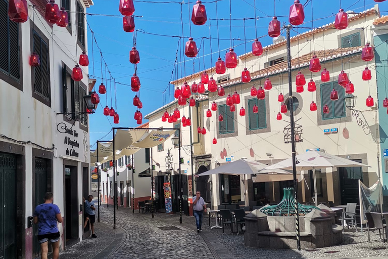 Van Funchal: stads- en Câmara de Lobos begeleide tuktuktour