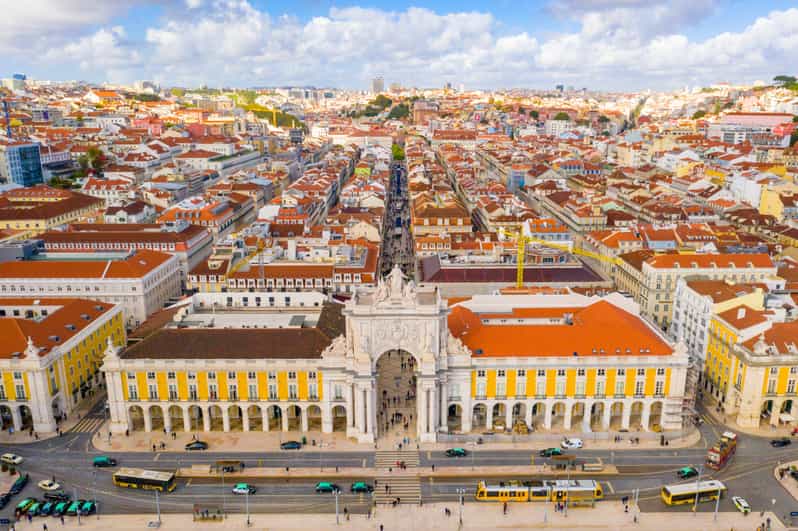 Lissabon Stadshoogtepunten Tuk Tuk Tour Met Pick Up Getyourguide