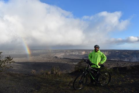 Tour in bici elettrica del Parco Nazionale dei Vulcani e dell'area di osservazione della lava