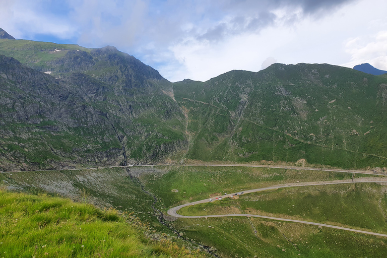 Desde Bucarest: excursión privada de un día a la autopista Transfagarasan