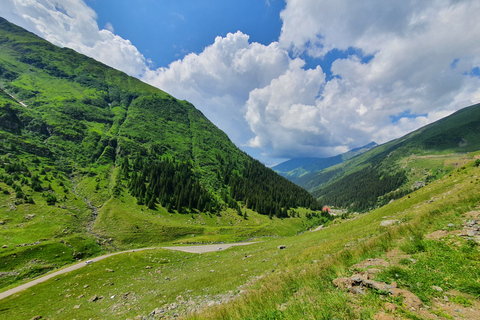 Desde Bucarest: excursión privada de un día a la autopista Transfagarasan