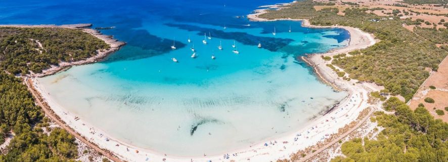 Menorca: passeio de barco pela costa sul com paella e traslado