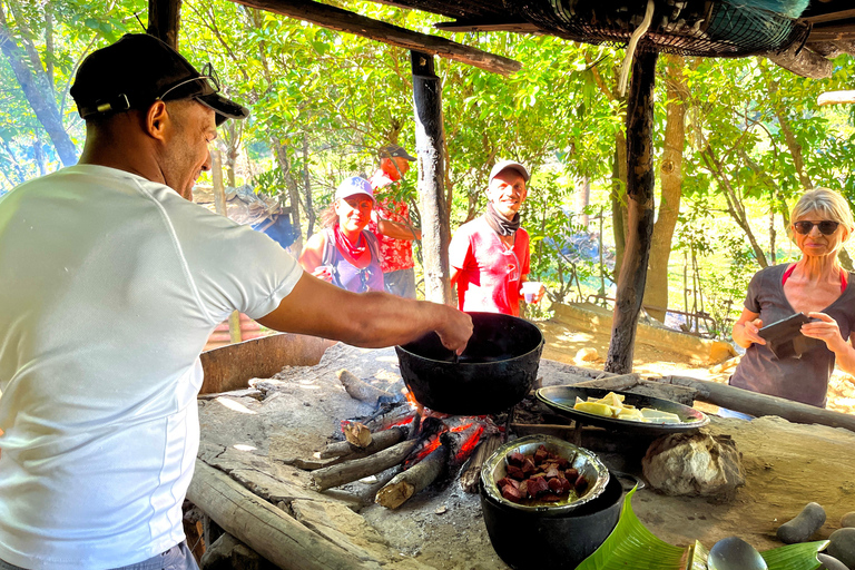 Buggy Safari: Chavón River & Dominican Countryside Tour with Pickup from Bávaro