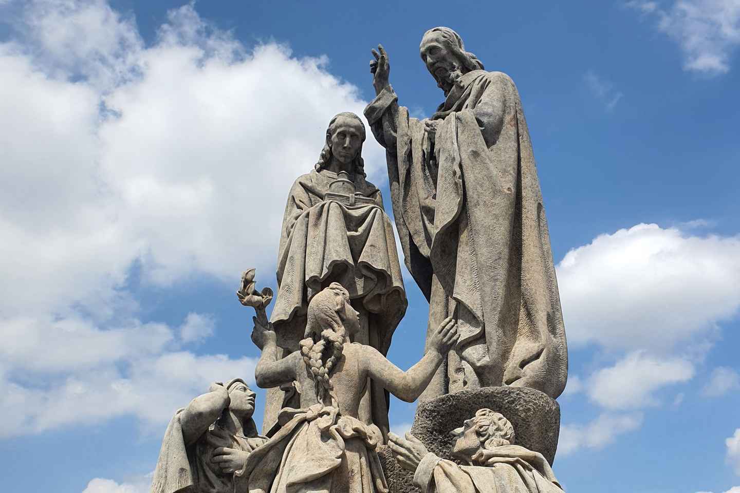 布拉格：查理大桥语音导览与塔楼门票