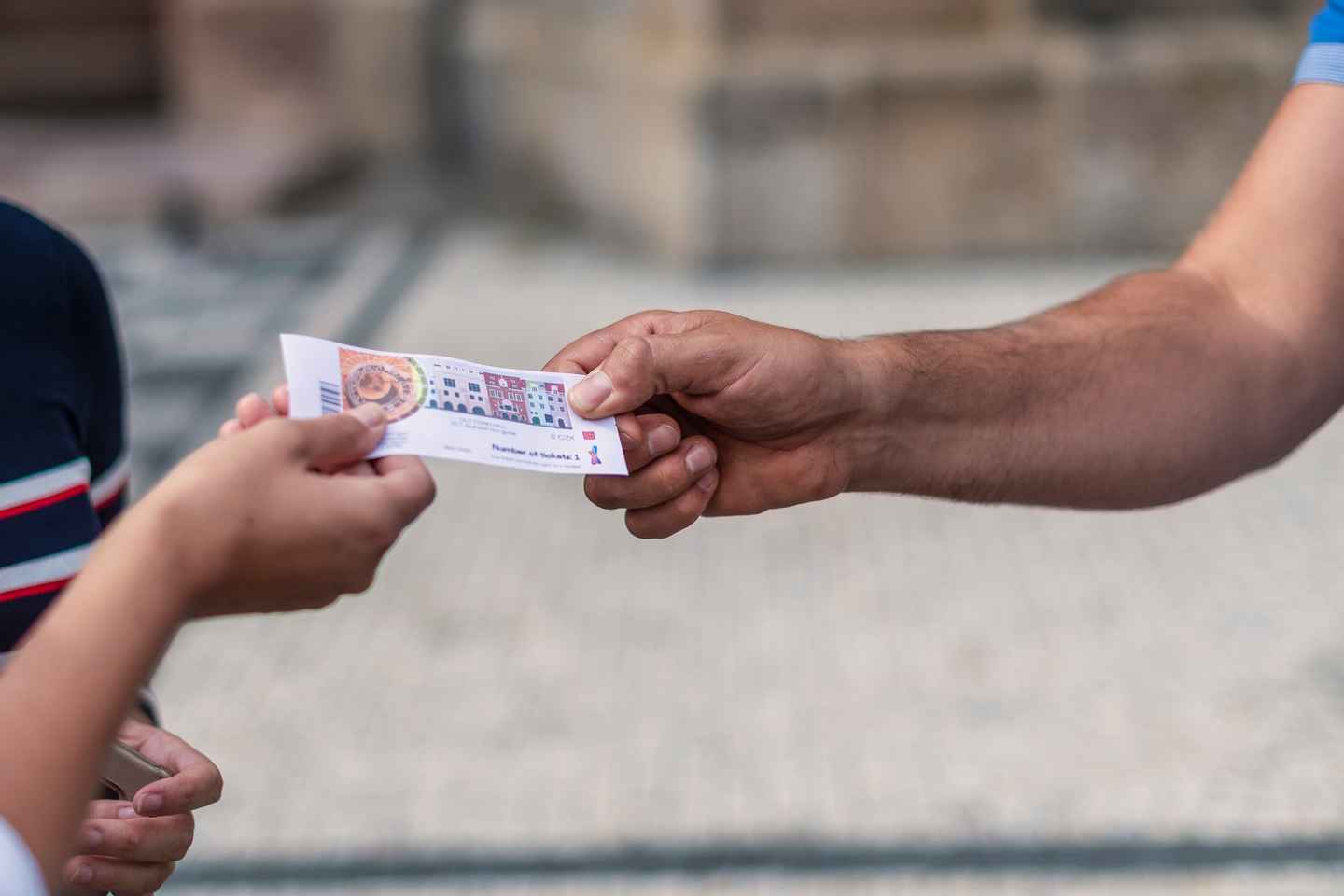 布拉格：查理大桥语音导览与塔楼门票