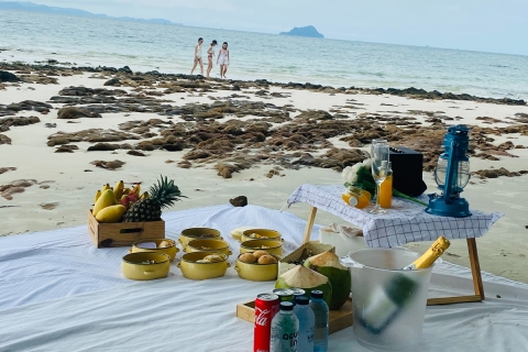 Phuket: viaje privado en bote de cola larga a la isla de James Bond