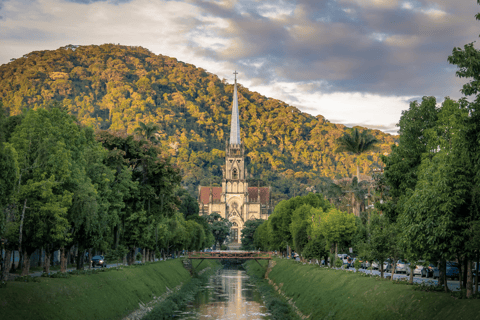 Van Rio de Janeiro: privétransfer naar Petrópolis