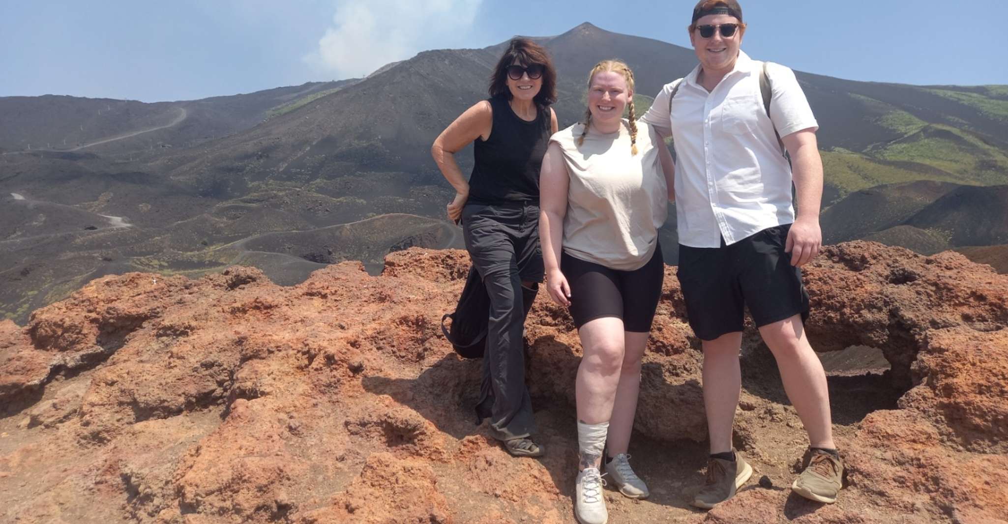 De Syracuse, le mont Etna a guidé la randonnée du matin et la dégustation de nourriture - Hizvo