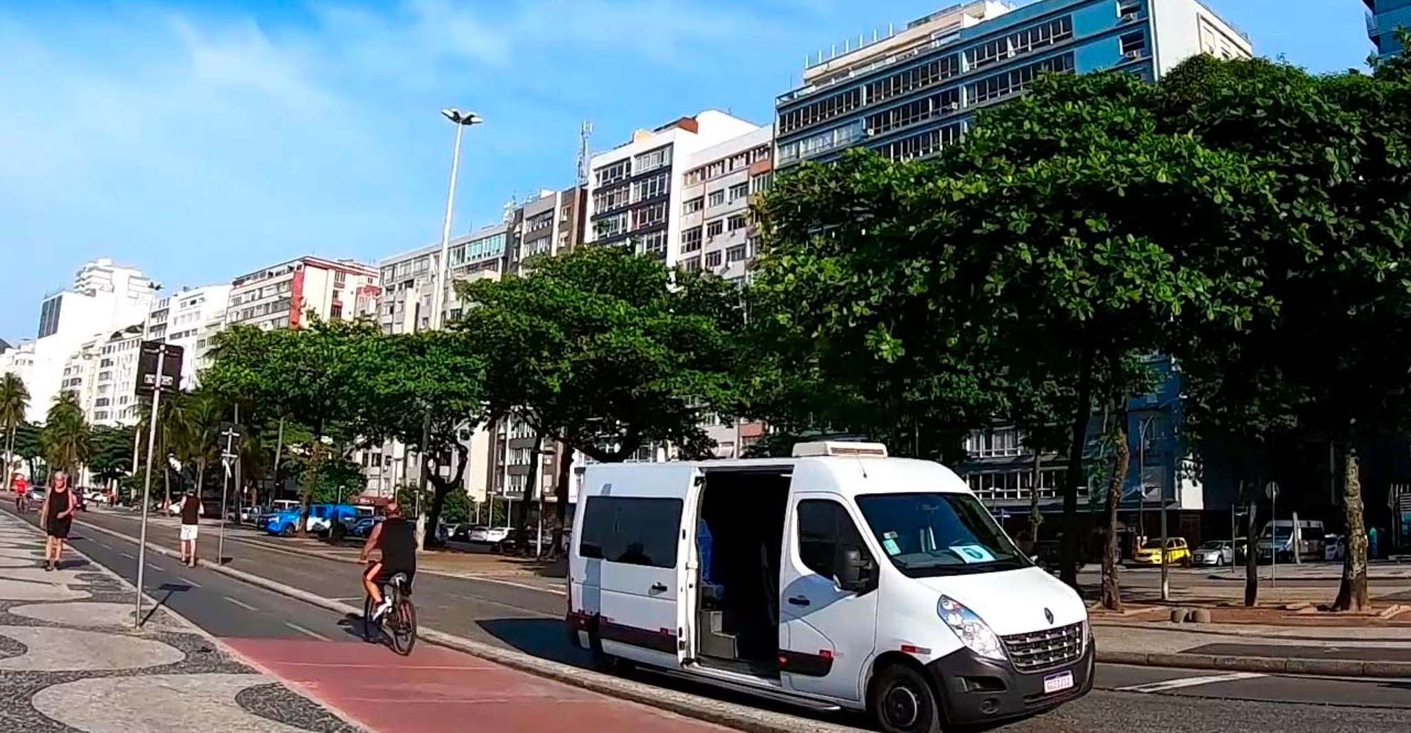 From Rio, Barra da Tijuca to Vila do Abraão Shared Transfer - Housity