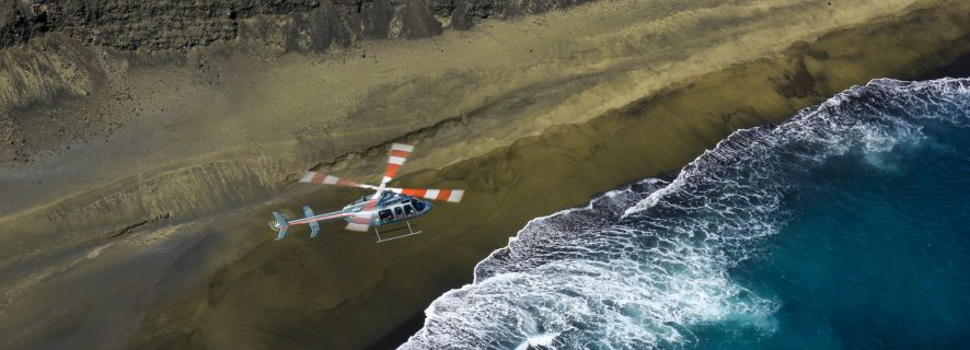 Kailua-Kona: Volcano and Kohala Landing Helicopter Tour