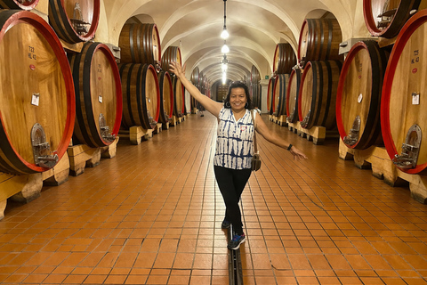 From Siena: Val d’Orcia Wine Tour with Lunch & Brunello Winter Tour