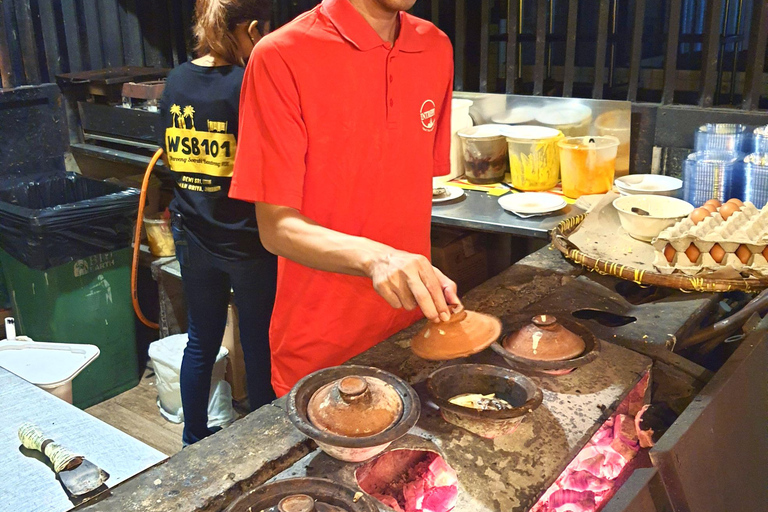 Lokalna wycieczka kulinarna „Eat Street” na BaliWspólna wycieczka