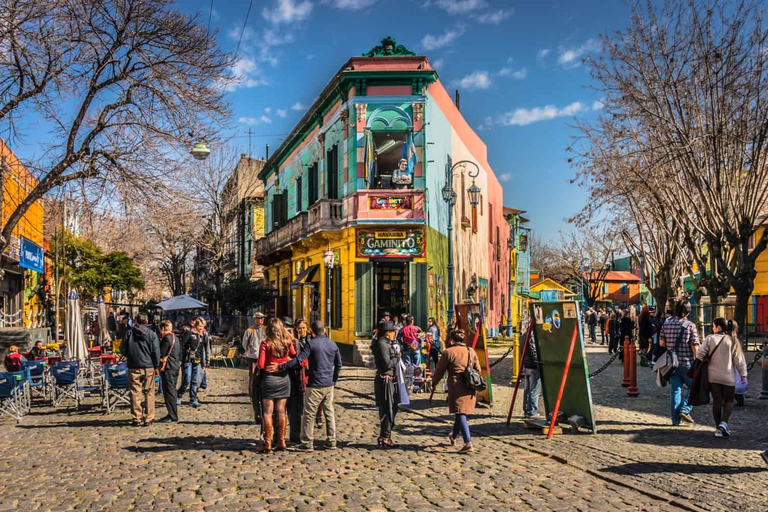 Buenos Aires : 48 heures de bus à arrêts à arrêts multiples et croisière fluvialeVoile et déjeuner au Palacio Paz Combo + 48 heures d'embarquement et de débarquement