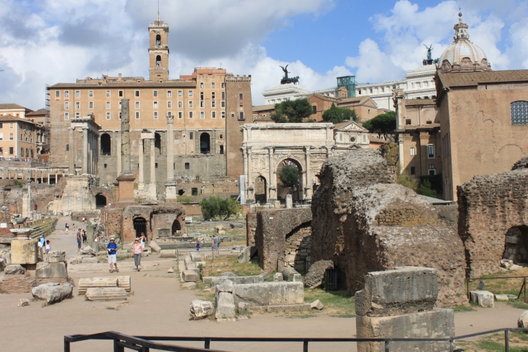 Le Forum romain : une visite audio autoguidée immersiveForum romain : une visite audio immersive et autoguidée