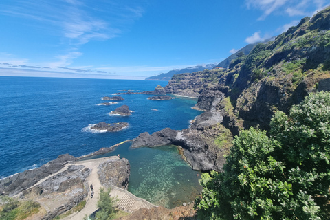 Desde Funchal: tour en jeep 4x4 por el noroeste de Madeira con traslado