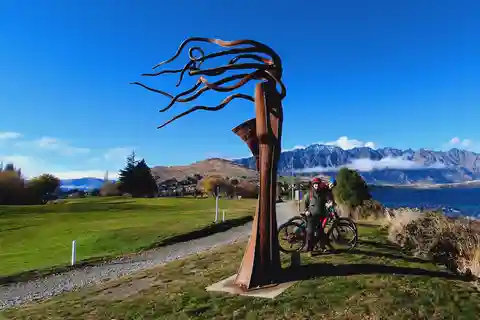 Tour guidato panoramico in e-bike - Pedala verso il lago