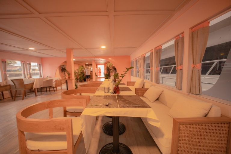 Phuket Ko Sire : croisière avec musique live et dîner de 4 platsOption de point de rencontre