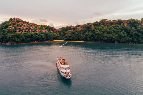 Phuket Ko Sire : croisière avec musique live et dîner de 4 platsOption de point de rencontre