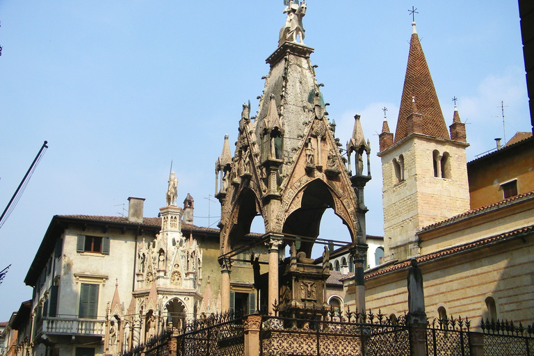Verona private tour: the place of lovers Verona: City Highlights Walking Tour