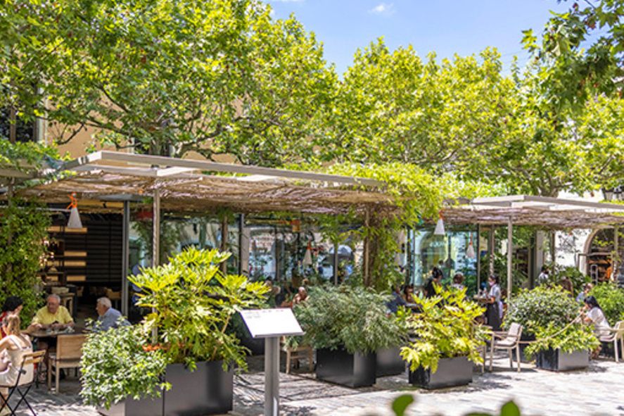 Shopping Day at La Roca Village – Shuttle pick-up/drop-off in Barcelona