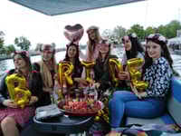 Gdańsk, crucero privado de botes eléctricos en el río Motława - Housity