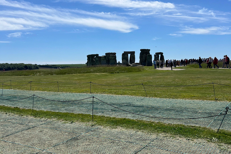 From London: Small Group Travel to Bath Stonehenge Cotswold