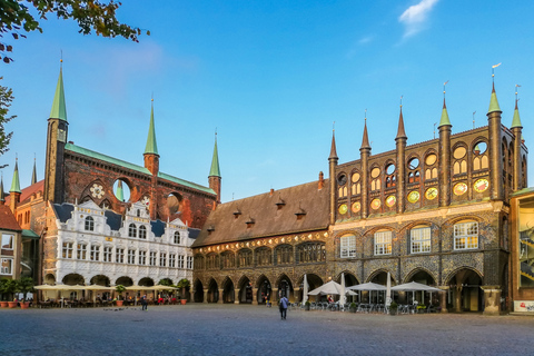 Vanuit de haven van Kiel: privérondleiding door Lübeck