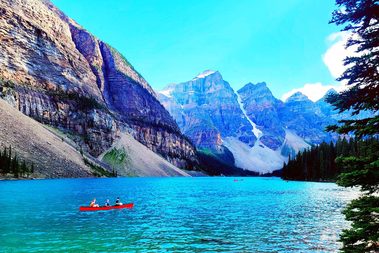 Banff: Lake Louise and Moraine Lake Tour with Pickup & Drop