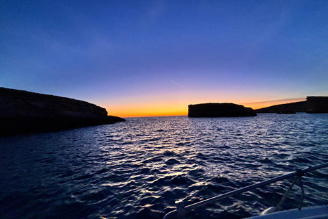 Gozo: Ix-Xatt l-Aħmar Private Boat Trip