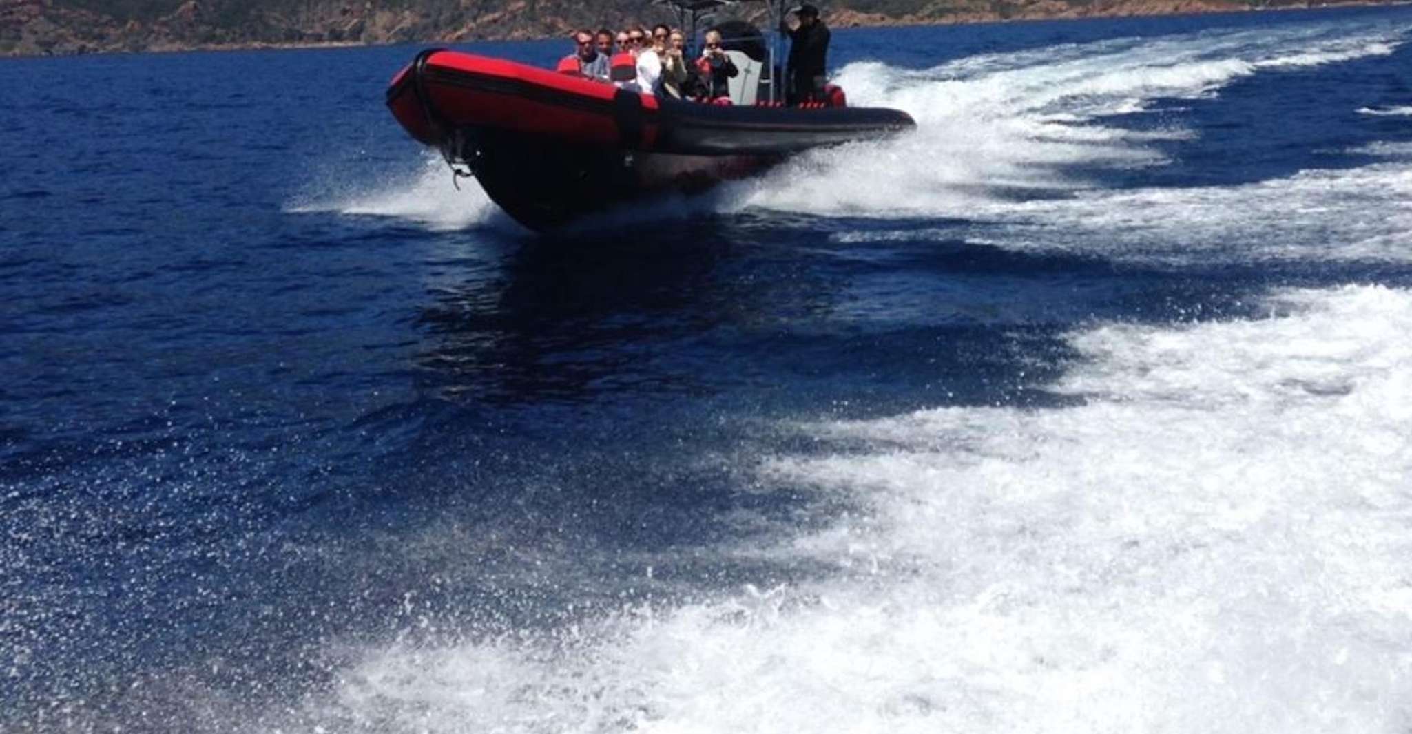 Voyage d'une journée à Ajaccio/Porticcio, Scandola et Calanches de Piana - Hizvo