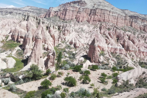 Cappadocië: Rode rondleiding (inclusief lunch, gids, entreegelden)