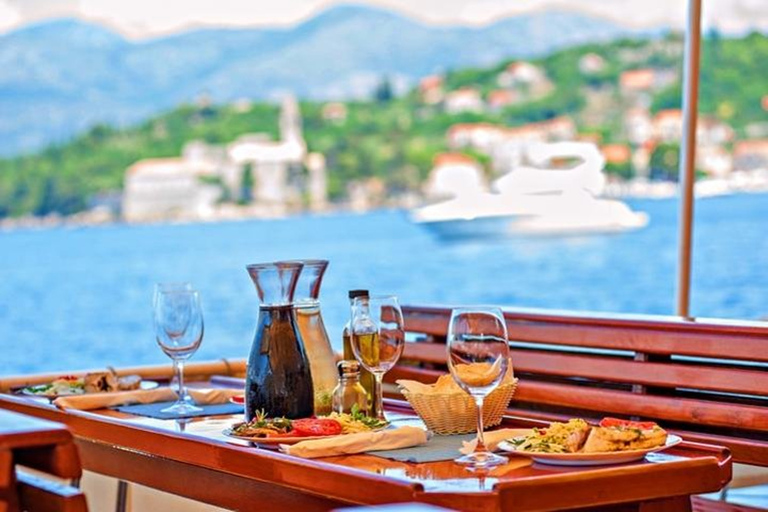 Dubrovnik: Elaphite Islands Cruise with Lunch and Drinks Dubrovnik: Full-Day Elaphite Islands Cruise with Lunch