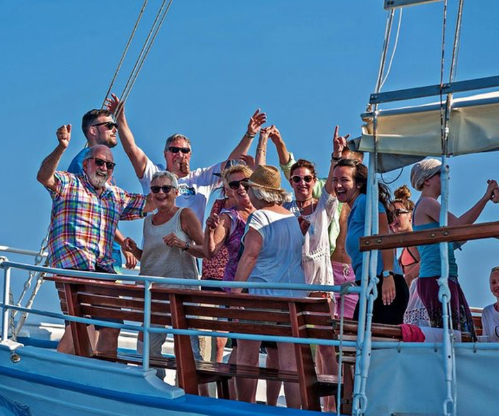 Dubrovnik: Elaphite Islands Cruise with Lunch and Drinks