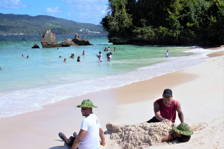 De Samaná: observation des baleines et excursion en bateau à Cayo LevantadoObservation des baleines depuis Sabana de la mar