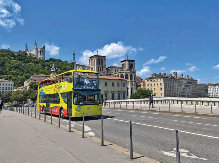 Lyon: passagem para ônibus hop-on hop-off e tour autoguiado de Fourvière