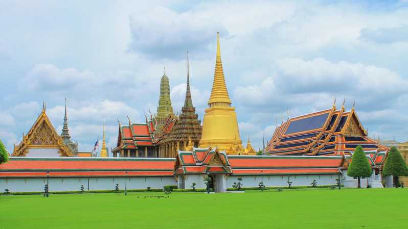 Bangkok: Gran Palacio y Wat Pho Visita Privada de Medio Día