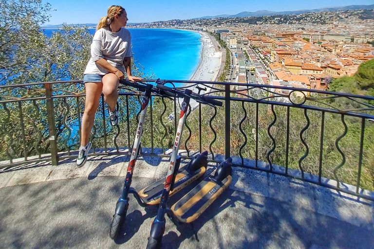 Nizza: Tour degli scooter elettrici da non perdereNizza: tour in scooter elettrico da non perdere