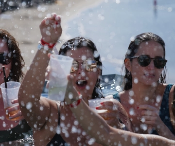 Costa Adeje: Tenerife Monkey Beach Club Utopia Pool Party
