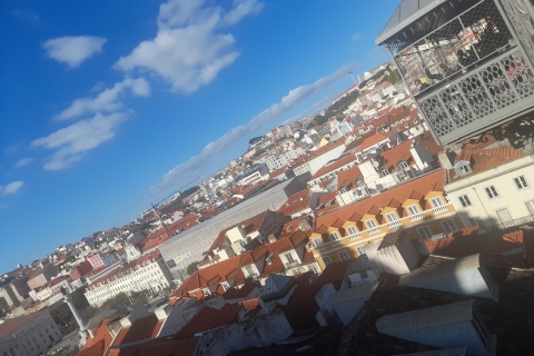 Lisbon: Private Eco Tuk-Tuk City Tour Standard option